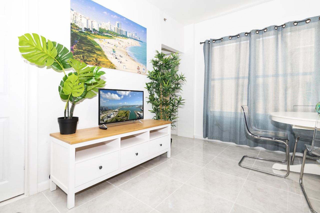 Apartments On Ocean Drive マイアミビーチ エクステリア 写真