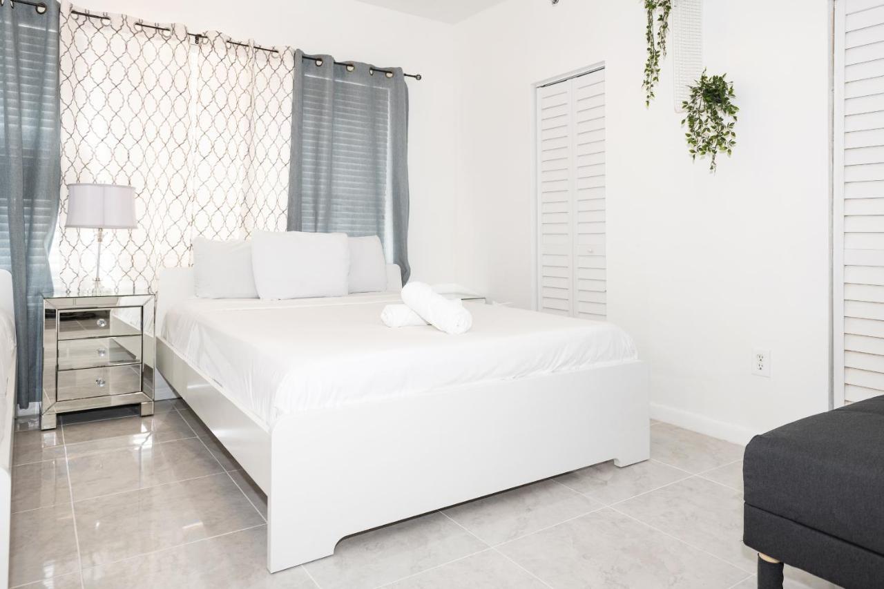 Apartments On Ocean Drive マイアミビーチ エクステリア 写真