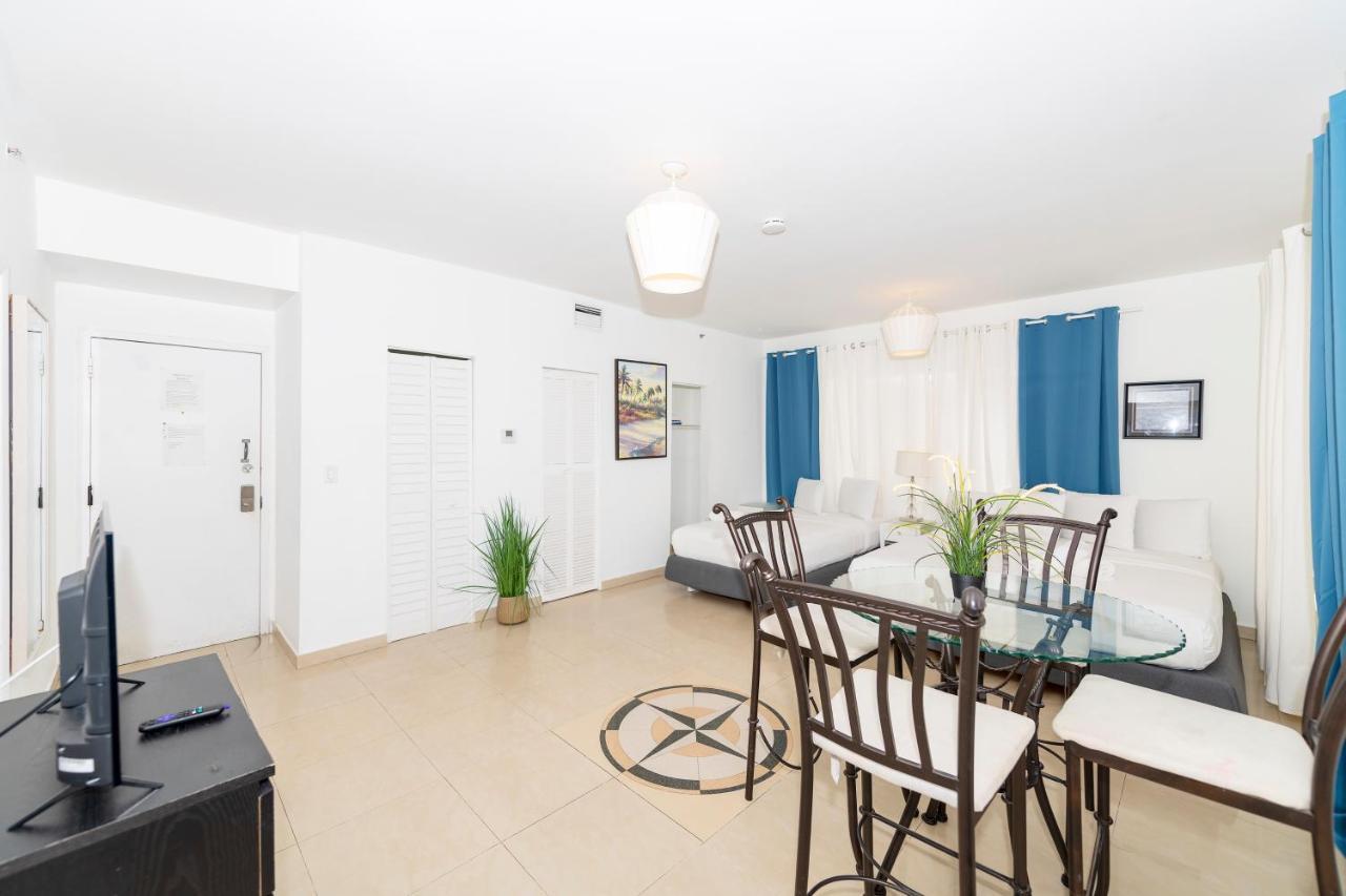 Apartments On Ocean Drive マイアミビーチ エクステリア 写真