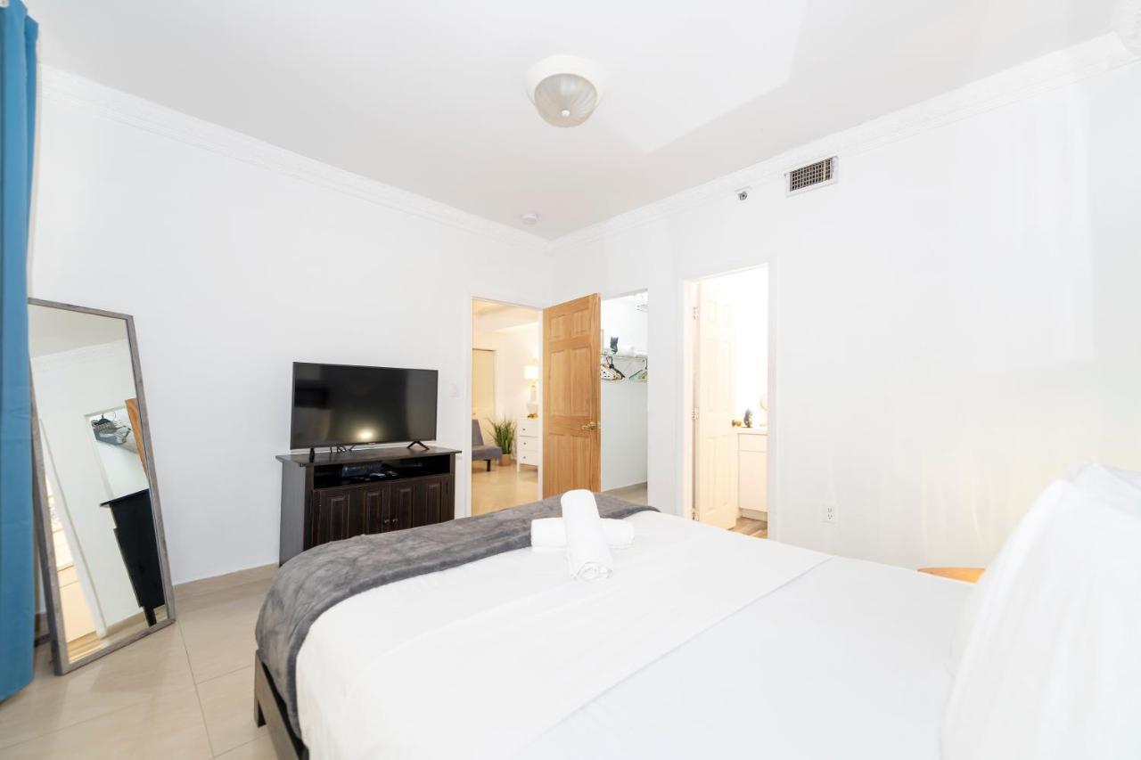 Apartments On Ocean Drive マイアミビーチ エクステリア 写真