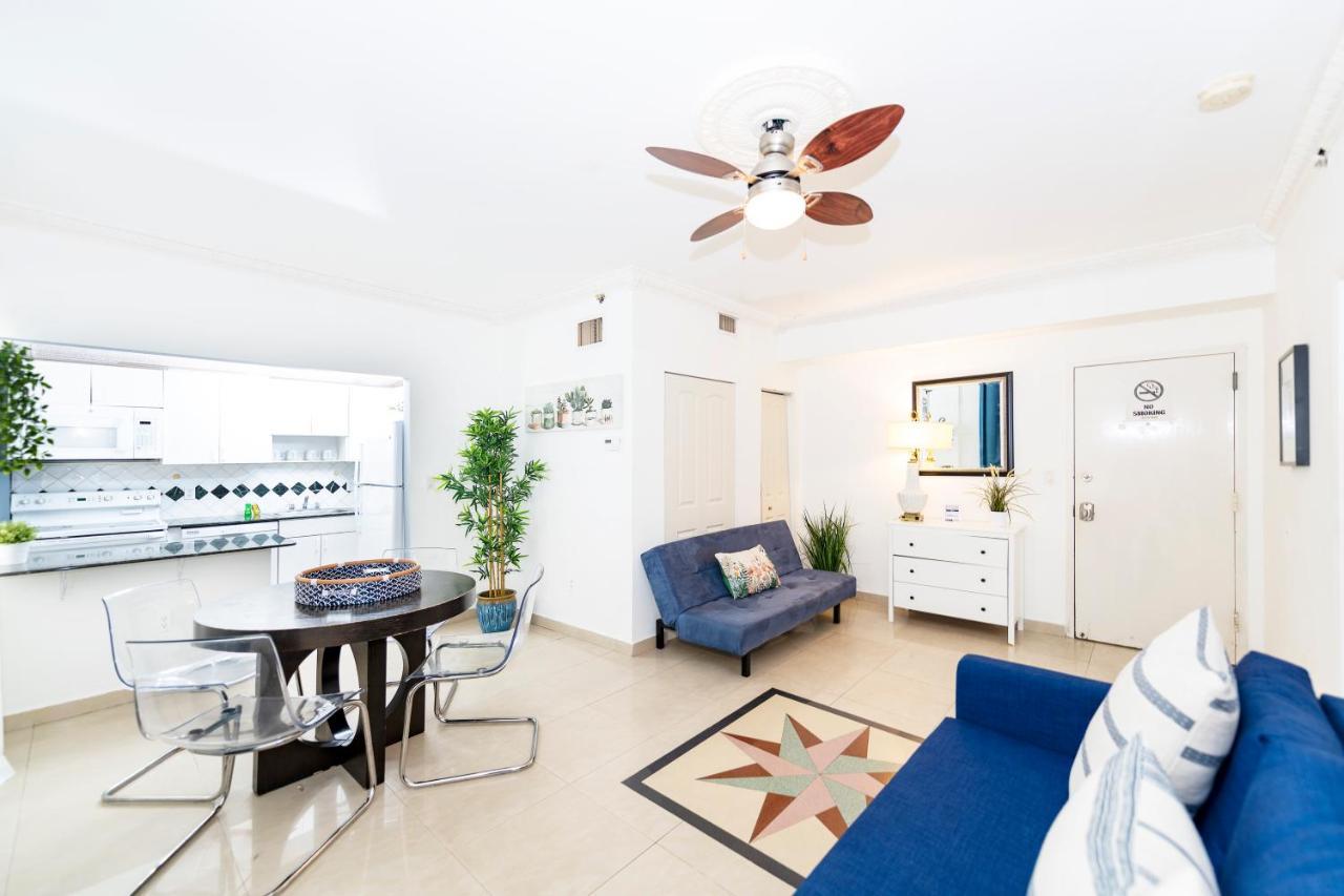 Apartments On Ocean Drive マイアミビーチ エクステリア 写真